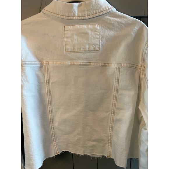 Frye Women's Cropped Raw Hem Denim Jacket in Size L NEW - Picture 9 of 10